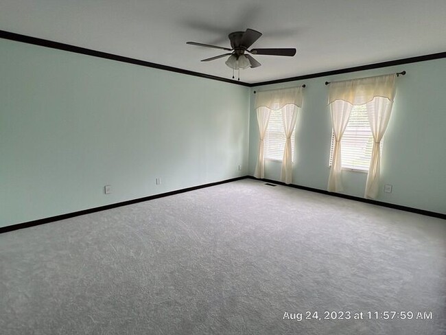 Building Photo - Gorgeous Highland Lakes Home