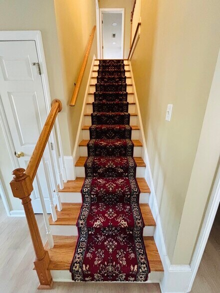 Building Photo - 112 Hudson Hills Rd