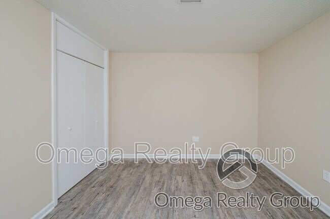 Building Photo - 4724 S Court St