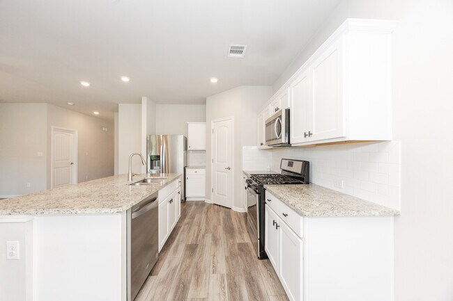 Building Photo - 4635 Mendocino Way