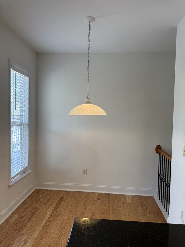 Building Photo - 209 16th St NW