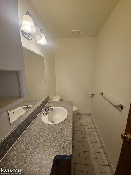 Building Photo - 28838 Pardo St