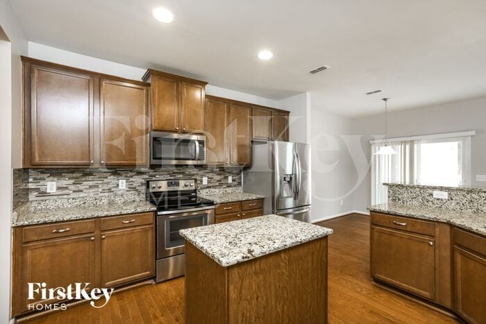 Building Photo - 4131 White Kestrel Dr