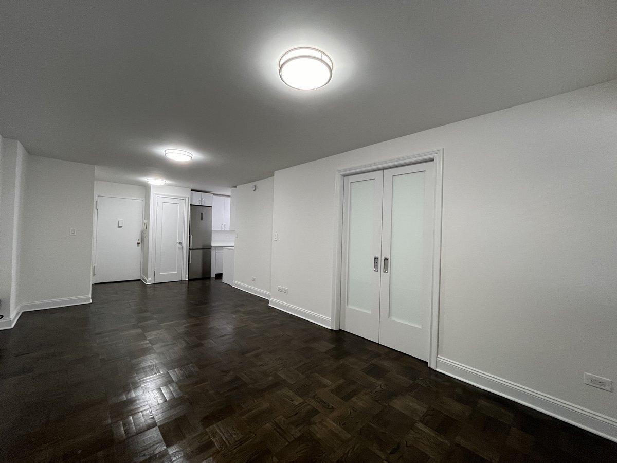 Building Photo - 96 Fifth Avenue