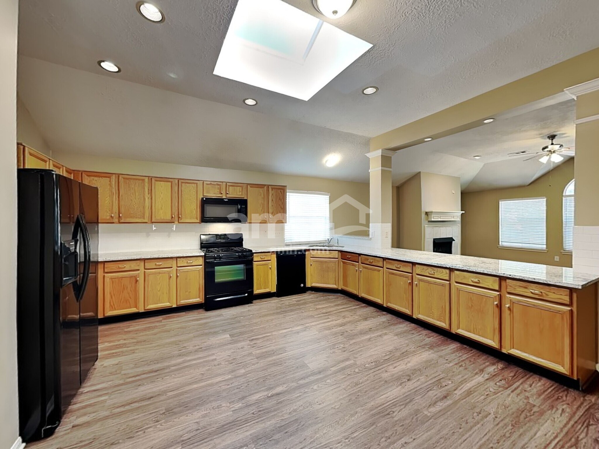 Building Photo - 1907 W Welsford Dr