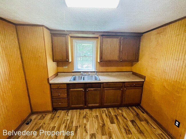 Building Photo - 2 br, 1 bath House - 2709 Sprague St