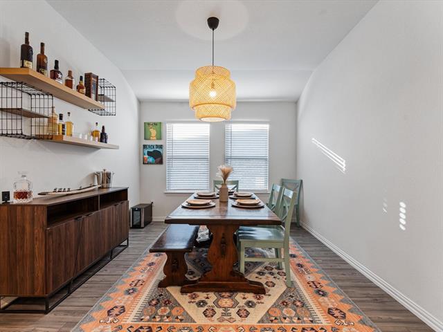 Building Photo - 6202 Halton Dr.