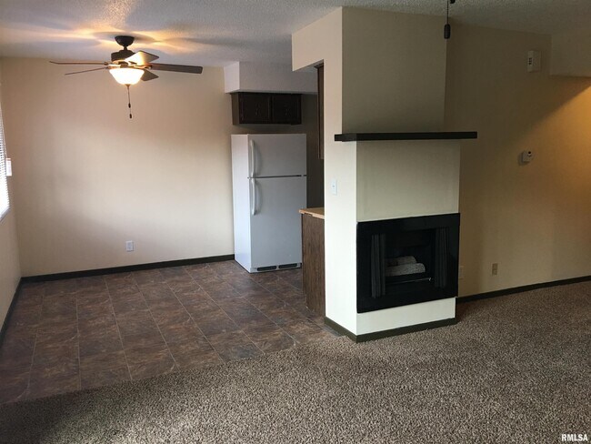 Building Photo - 2509 E 50th St