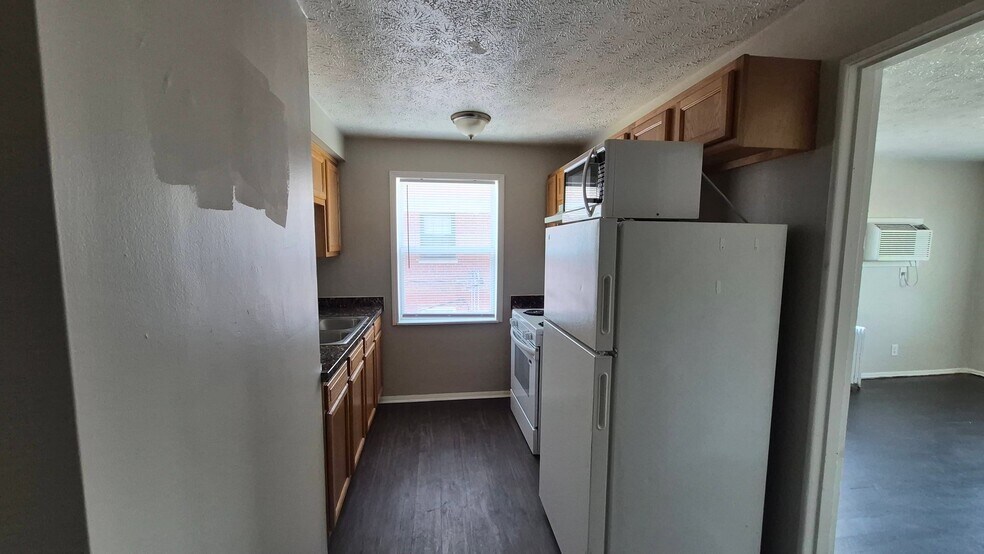 Building Photo - 520 Forrer Blvd