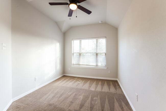 Building Photo - 16130 Barge Way