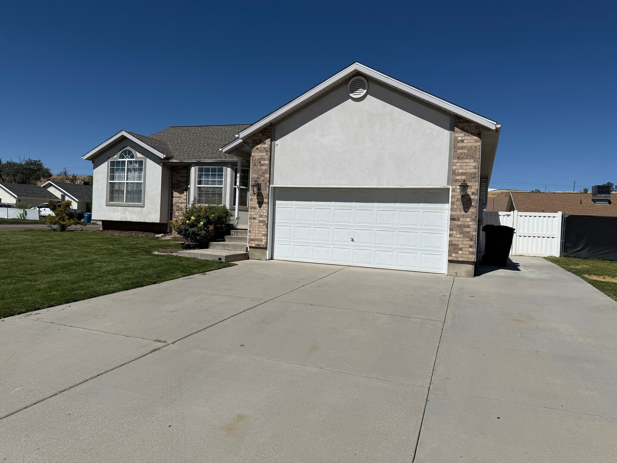 Building Photo - 4091 S 1100 W