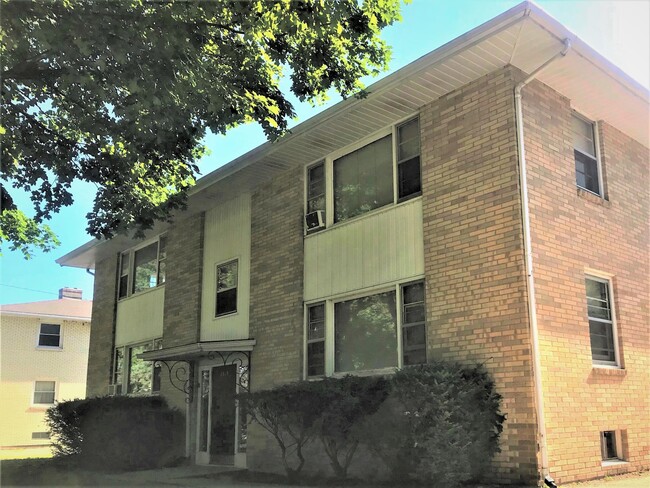Building Photo - 2313 Brentwood Pkwy