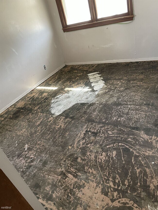 Building Photo - 3 br, 1 bath House - 715 Blackworth Street