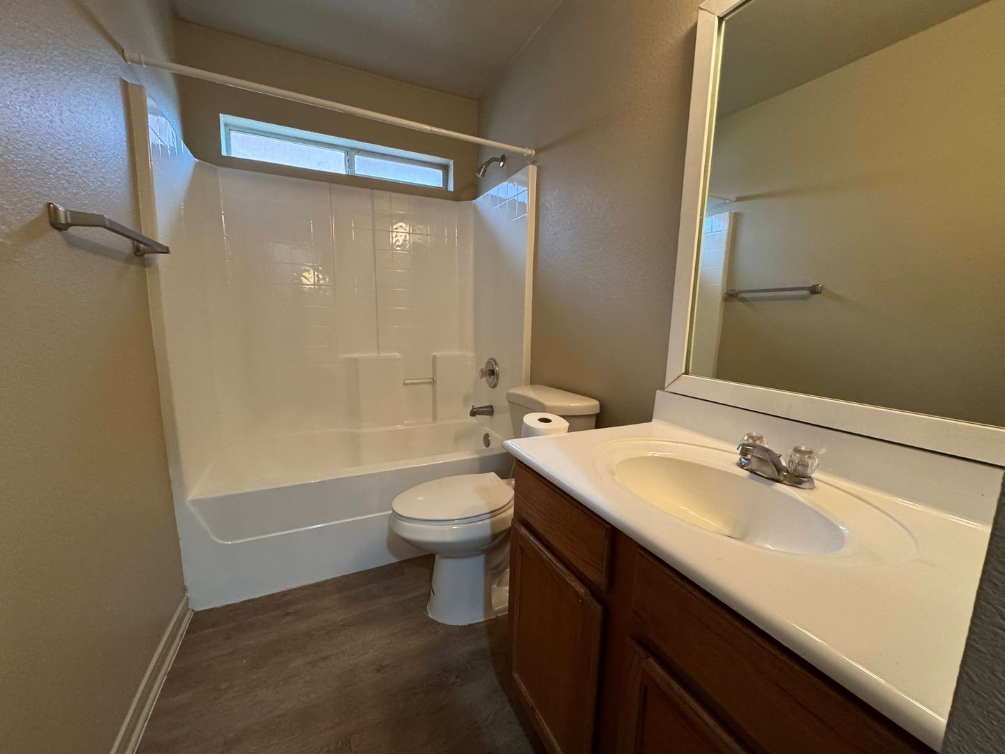 Building Photo - 408 Brittney Way