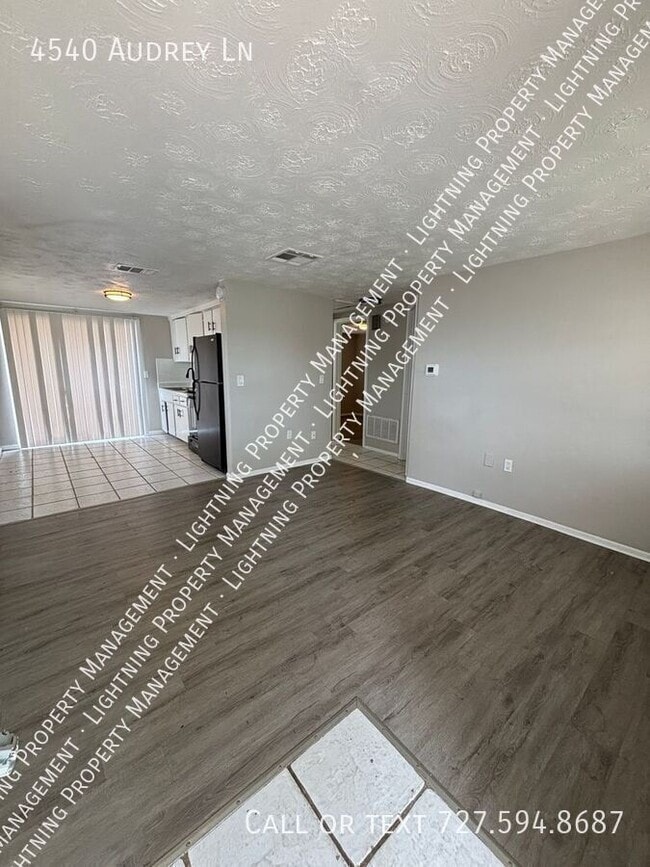 Building Photo - 4540 Audrey Ln