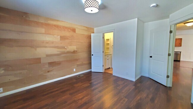 Building Photo - 9266 S Edenbrook Way