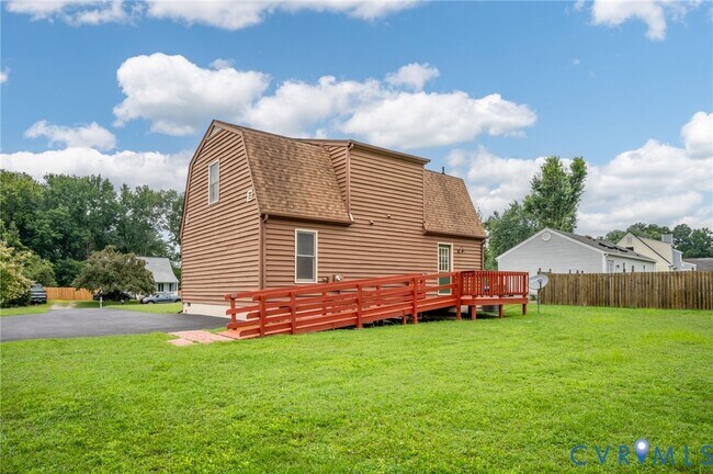 Building Photo - 7432 Shire Pkwy