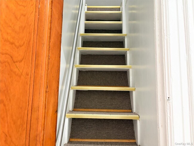 Building Photo - 2863 Coddington Ave