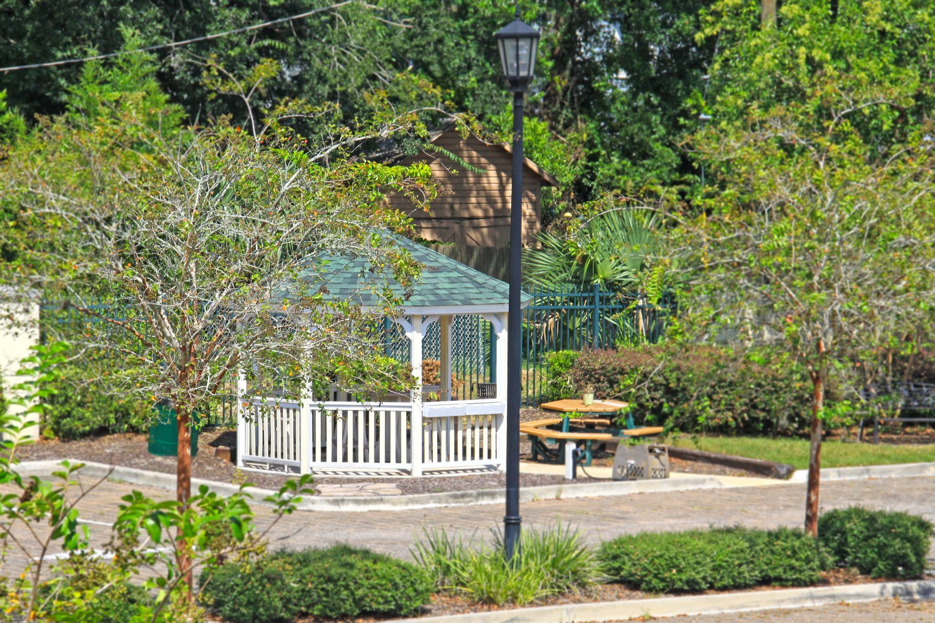 Building Photo - 1303 Main St N