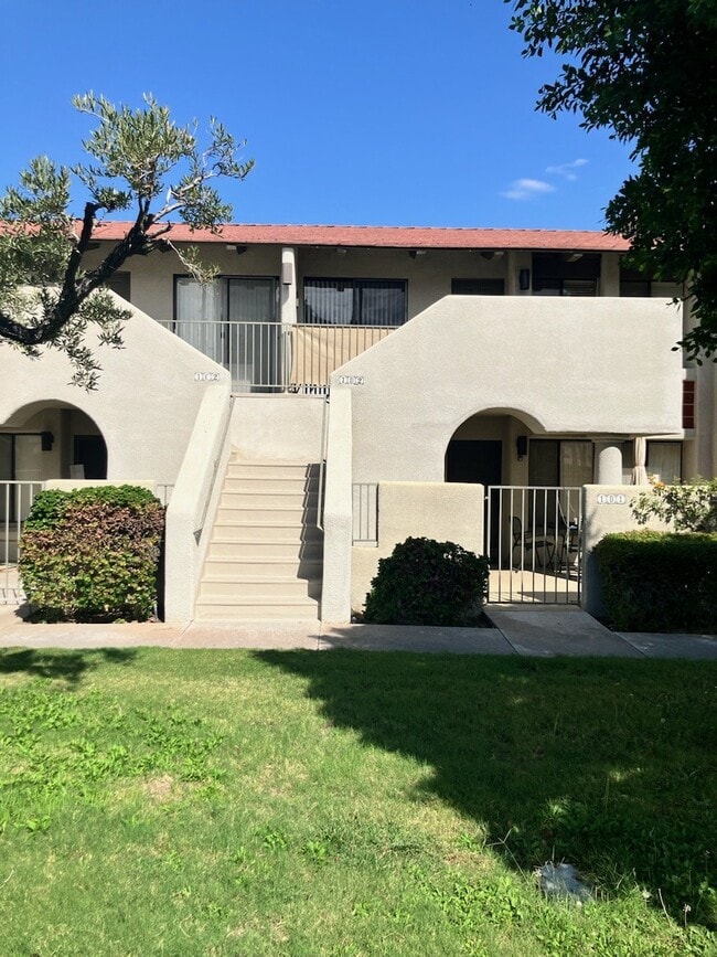 Building Photo - Chic Palm Springs Condo with Modern Granite Touches – Cozy 1 Bed, 1 Bath Retreat!