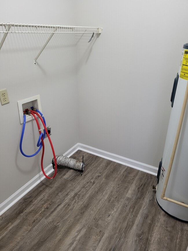 Building Photo - 103 Kayla Dr