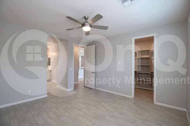 Building Photo - 15125 W Portland St