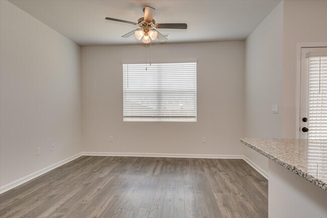 Building Photo - 4315 Newland St