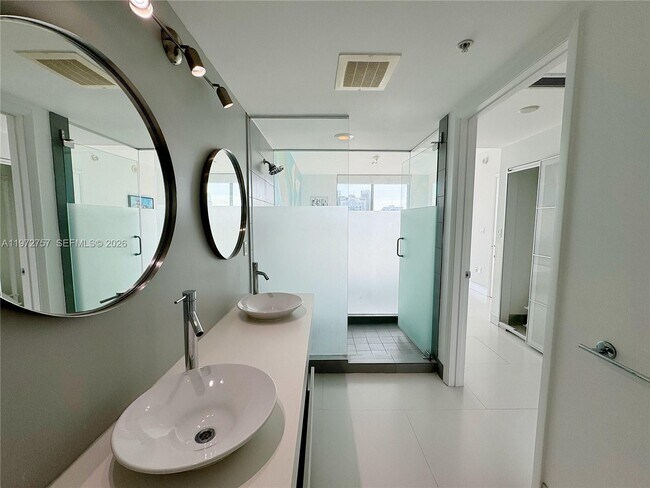 Building Photo - 92 SW 3rd St