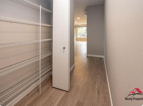 Building Photo - 110 N Blandena St