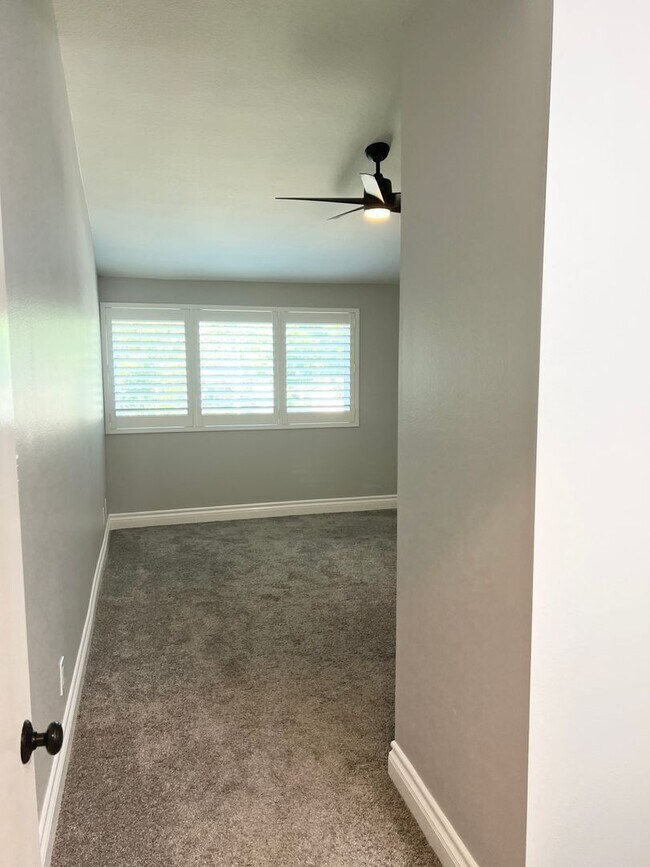 Building Photo - 4 Bed/ 3 Bath Yorba Linda Home with 2 Car Garage