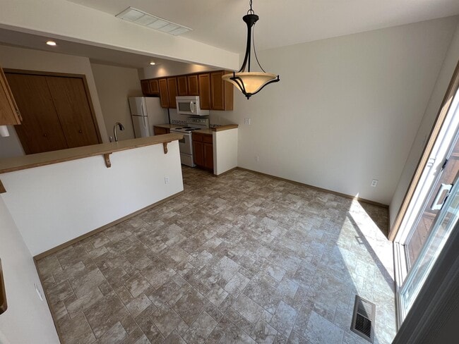 Building Photo - 3709 87th Ave NE