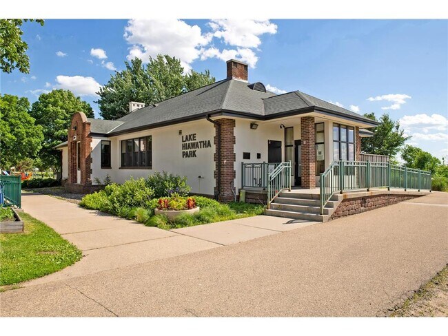 Building Photo - 4354 S 28th Ave