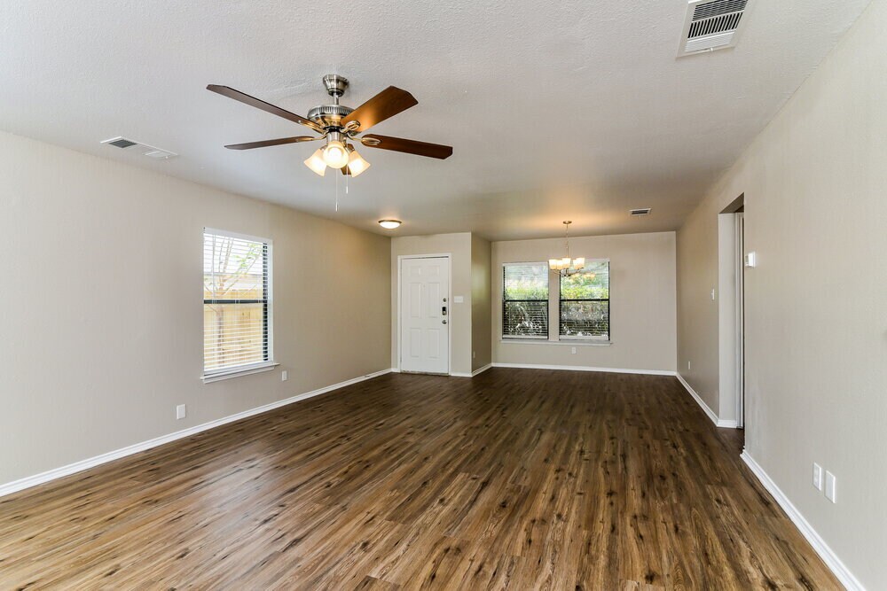 Building Photo - 7934 Dueling Oak