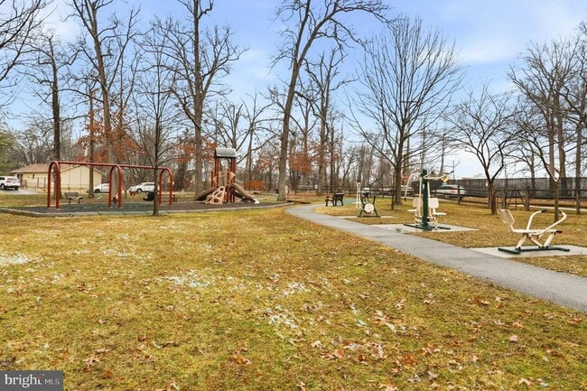 Building Photo - 108 Moore Dr