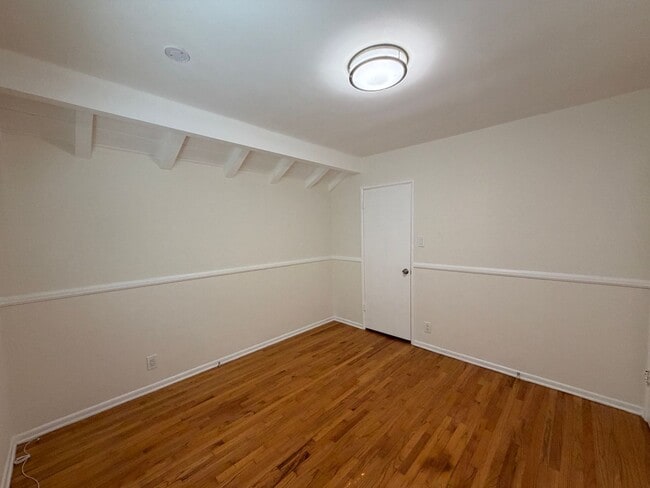 Building Photo - Newly Rehabbed Charming 3 Bed 2 Bath Home ...