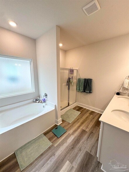 Building Photo - 3095 Silver Maple Dr