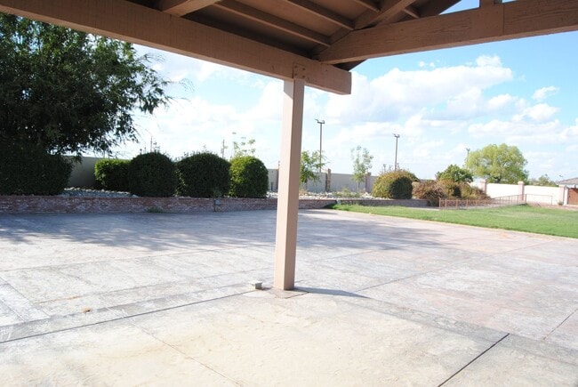 Building Photo - 114500 Maricopa Hwy