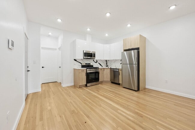 Building Photo - 294 Hoboken Ave