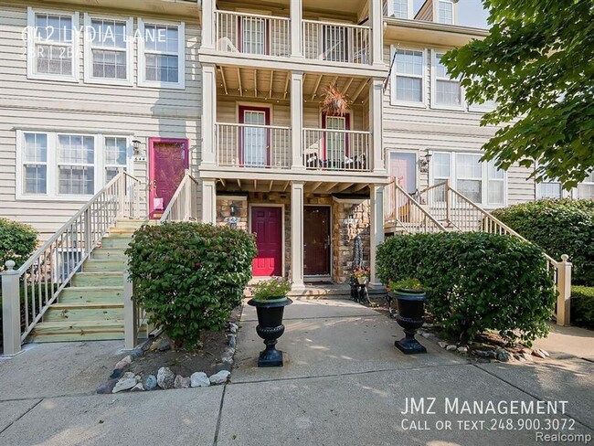 Building Photo - Introducing a beautiful 2 bedroom, 2 bathr...