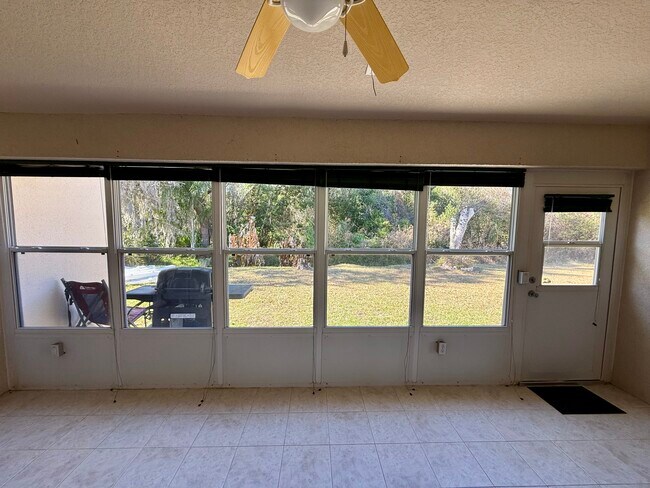 Building Photo - 3046 Bay Laurel Cir N