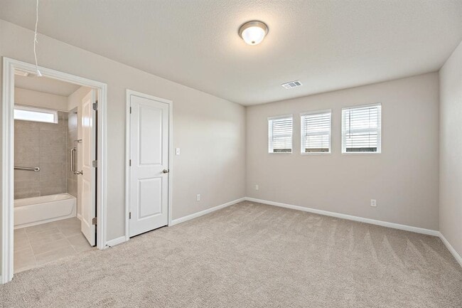 Building Photo - 207 Cherry Blossom Ln