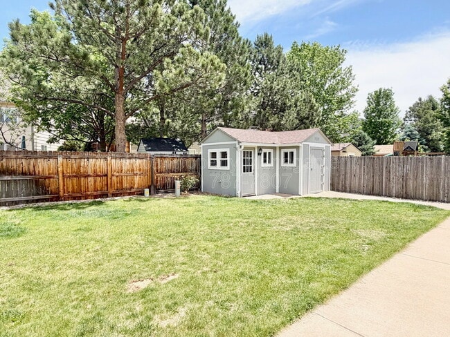 Building Photo - 2825 Dristol Dr
