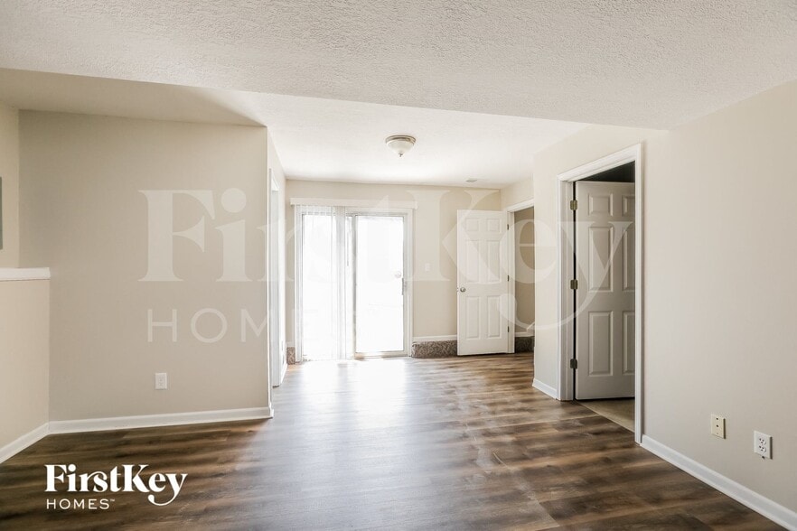 Building Photo - 1603 Johnston Dr