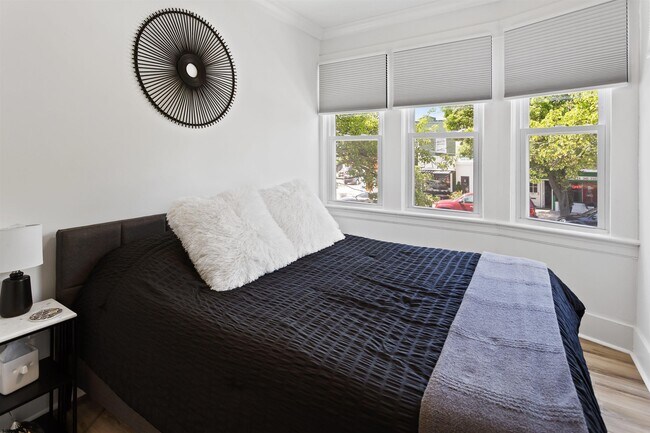 Building Photo - 1 S Delancy Pl