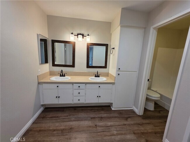 Building Photo - 23615 Del Monte Dr.