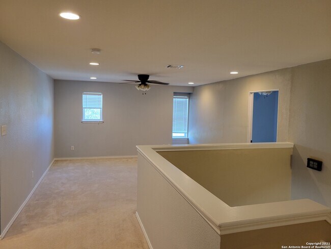 Building Photo - 10919 Fox Crest