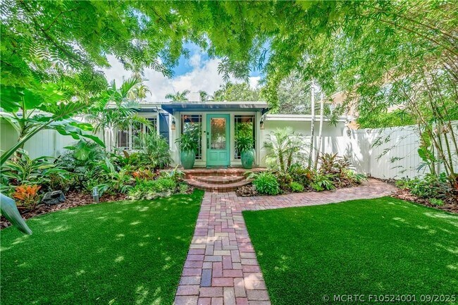 Building Photo - 417 NE 15th Ave