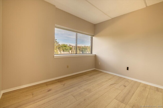 Building Photo - 85 Viscount Dr