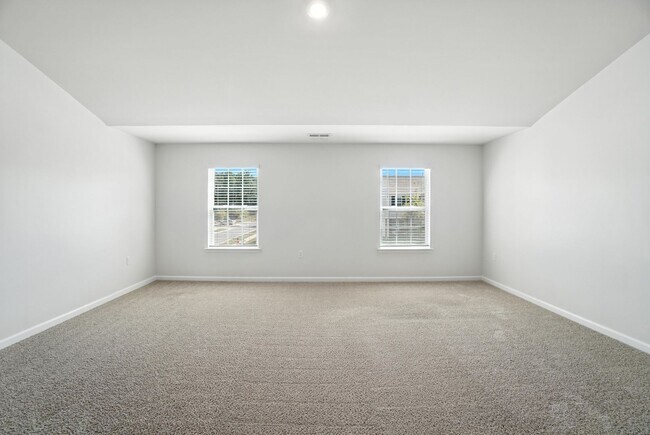Building Photo - Stunning home, Move-in Ready!