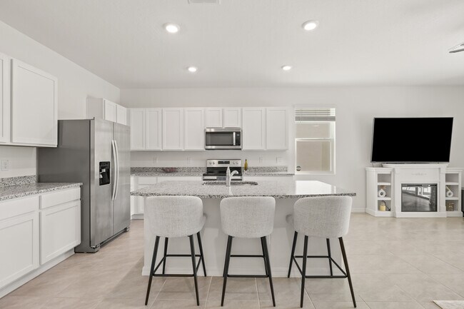 Building Photo - 11174 Crescent Deer Dr